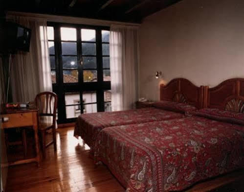 Apartamentos Cuevas Del Mar Nueva De Llanes Exteriör bild