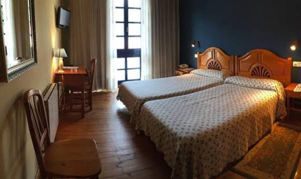 Apartamentos Cuevas Del Mar Nueva De Llanes Exteriör bild